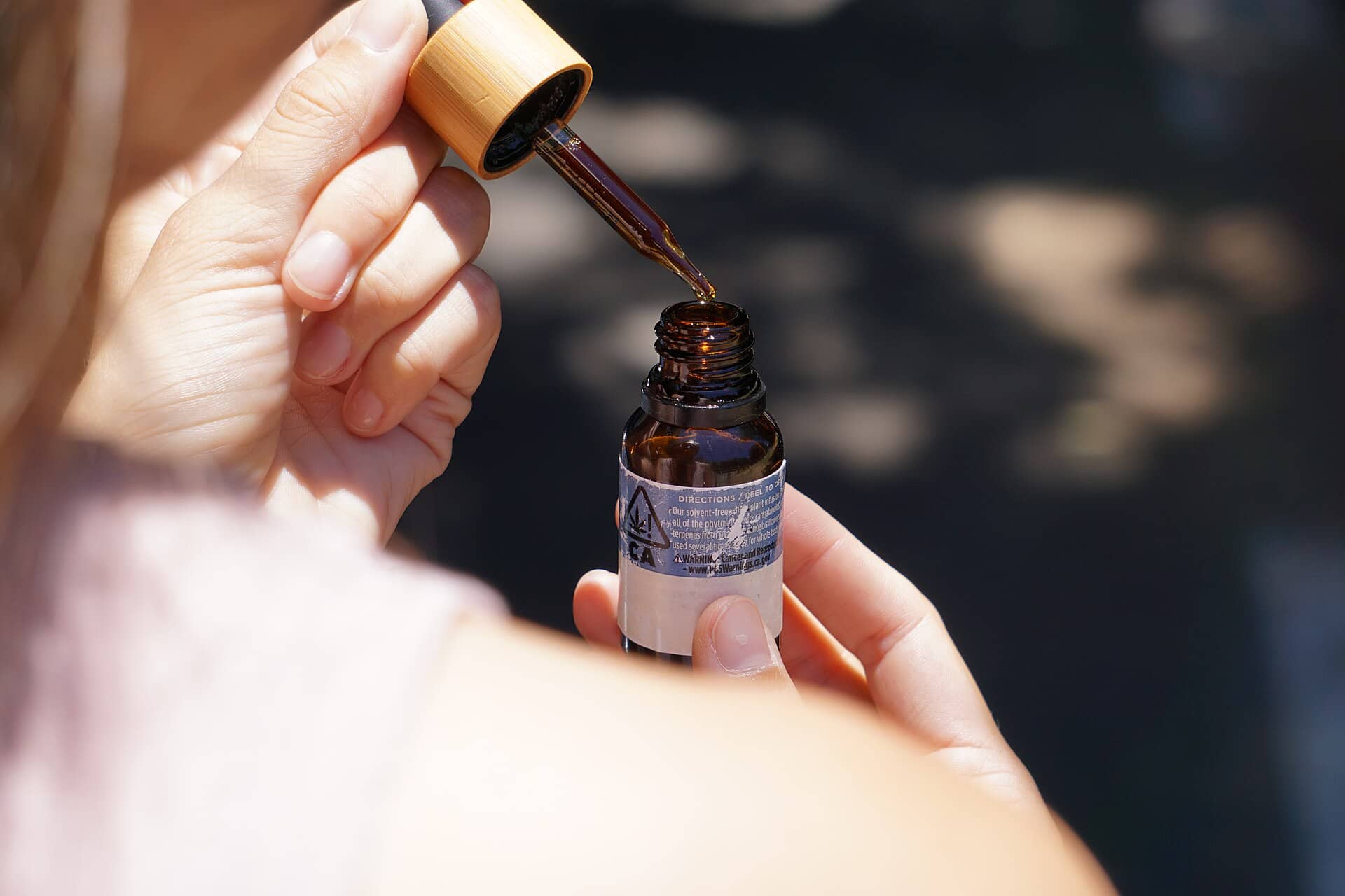 Frasco de sérum facial