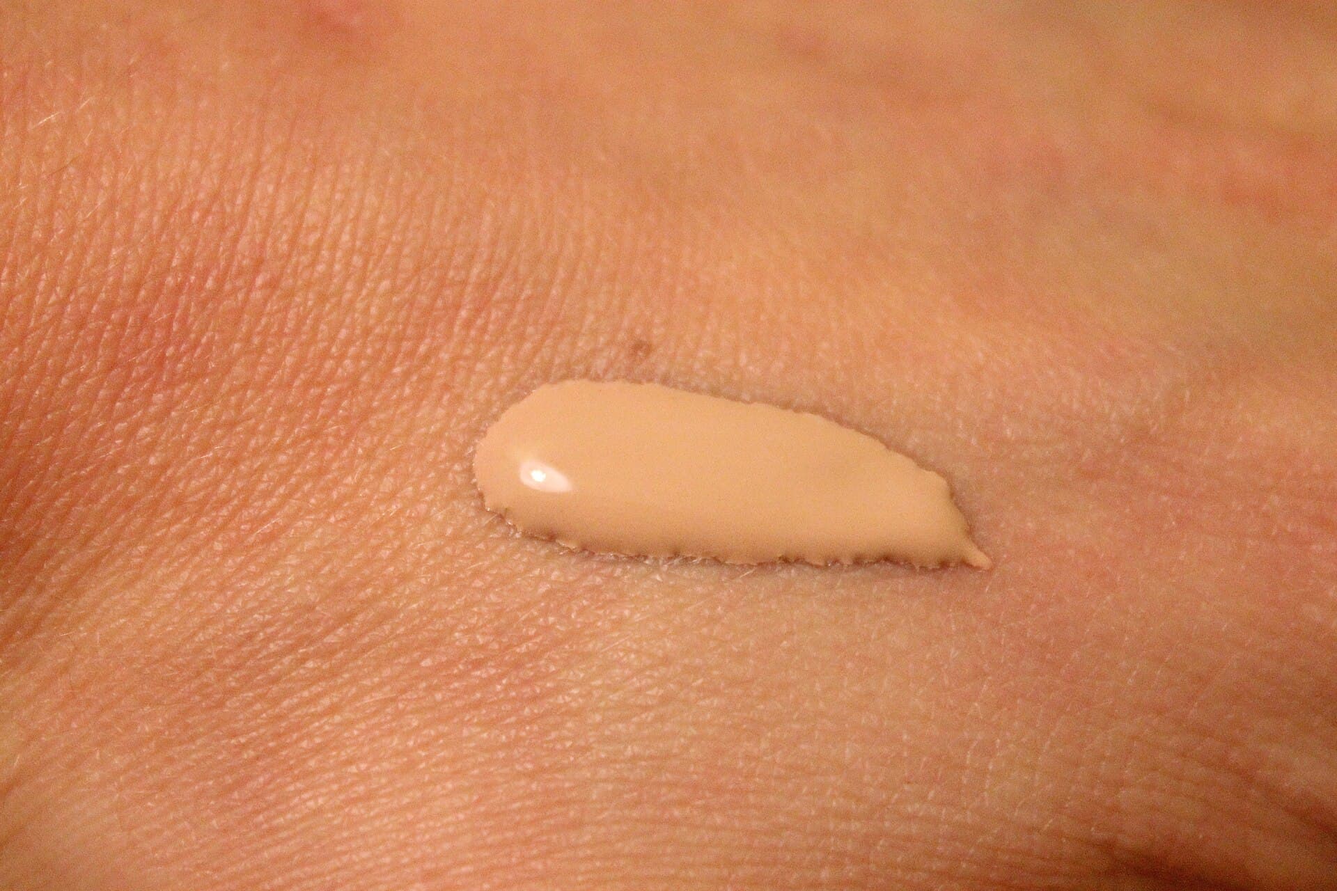 Aplicação de base facial